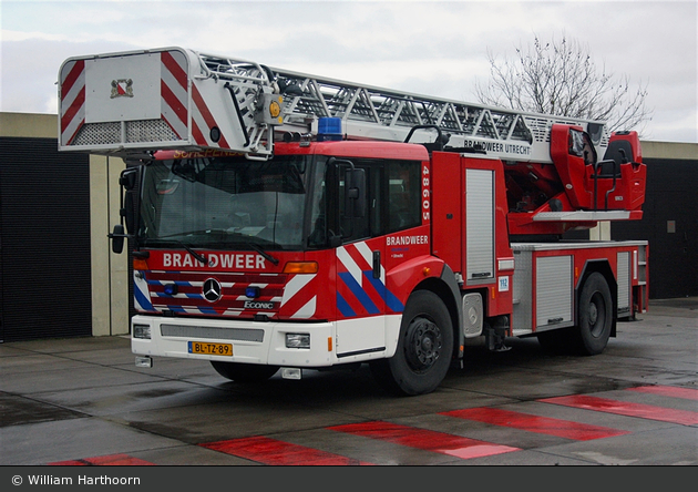 Utrecht - Brandweer - DLK - 48-605 (a.D.)