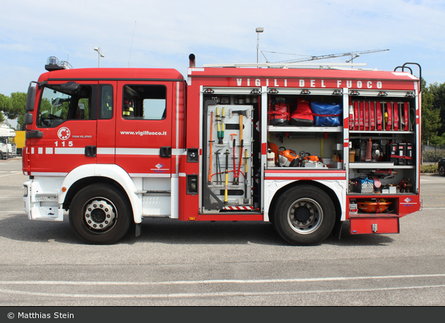 Jesolo - Vigili del Fuoco - HLF