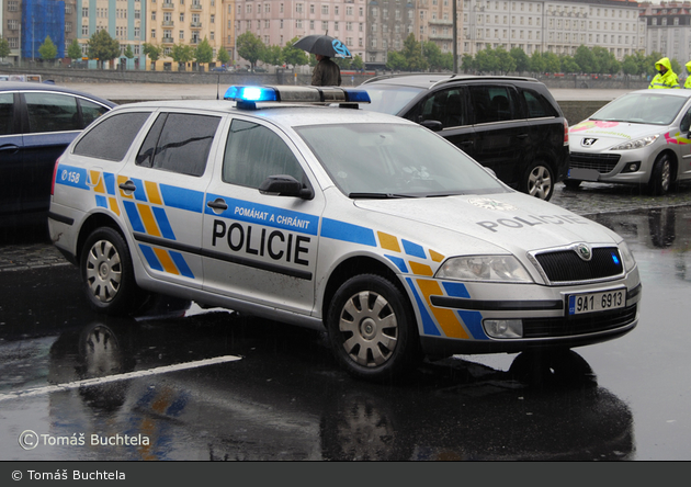 Praha - Policie - 9A1 6913 - FuStW