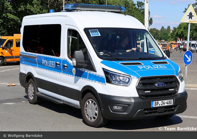 BP24-480 - Ford Transit - HGruKw