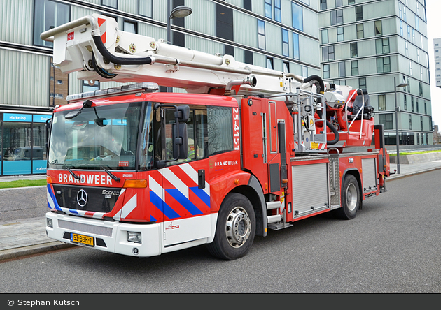 Almere - Brandweer - TMF - 25-4151