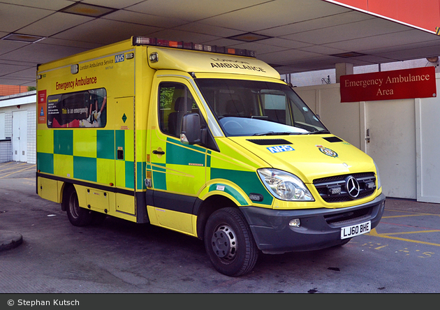 London - London Ambulance Service (NHS) - EA - 7822