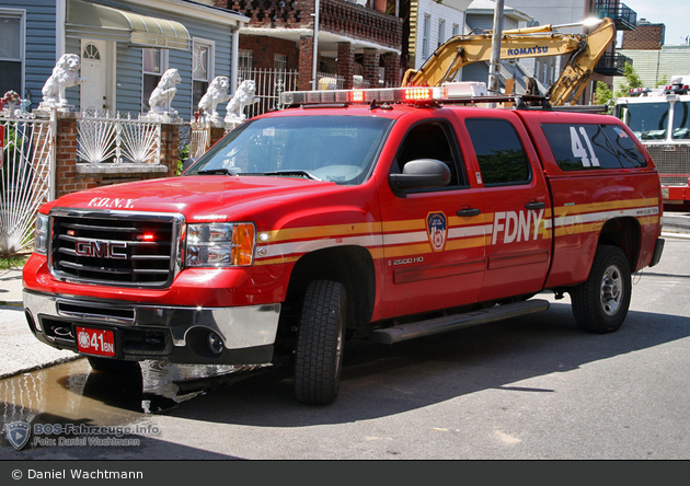 FDNY - Brooklyn - Battalion 41 - ELW