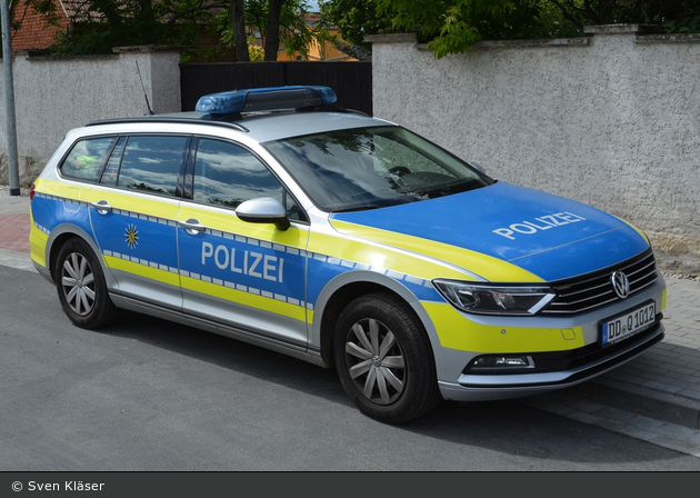 DD-Q 1012 - VW Passat Variant - FuStW