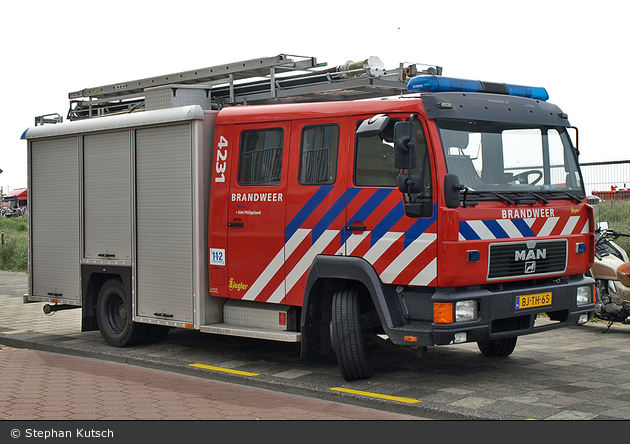 Tholen - Brandweer - HLF - 4231 (alt)