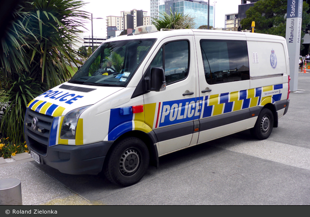 Manukau City - New Zealand Police - HGruKw