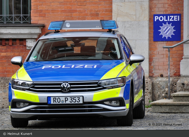 Rosenheim Cops - VW Passat - FuStW