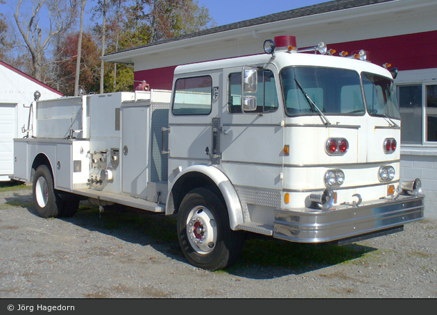 Crawford - Volunteer FD - Foam Truck (a.D.)