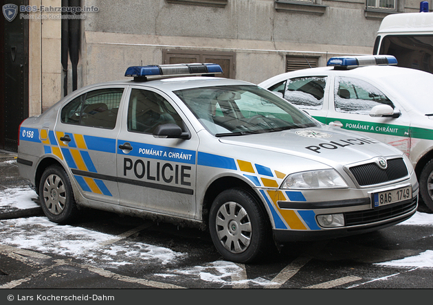 Praha - Policie - 8A6 1749 - FuStW