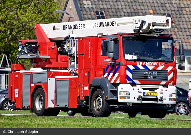 Leeuwarden - Brandweer - TMF - 02-6150 (a.D.)