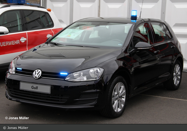 VW Golf - VW - Getarntes Polizeifahrzeug