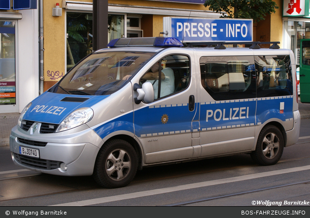 B-30740 - Renault Trafic dCi 150 Generation - Presse Infomobil