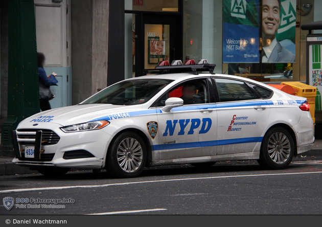 NYPD - Queens - Fleet Services Division - FuStW 4534