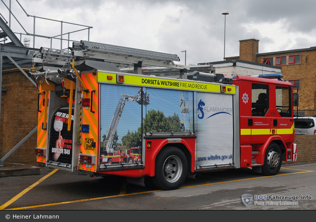 Melksham - Dorset & Wiltshire Fire and Rescue Service - WrL/R (a.D.)