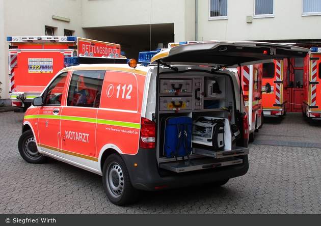 Einsatzfahrzeug: Florian Düsseldorf 01 NEF 01 (a.D.) - BOS-Fahrzeuge ...