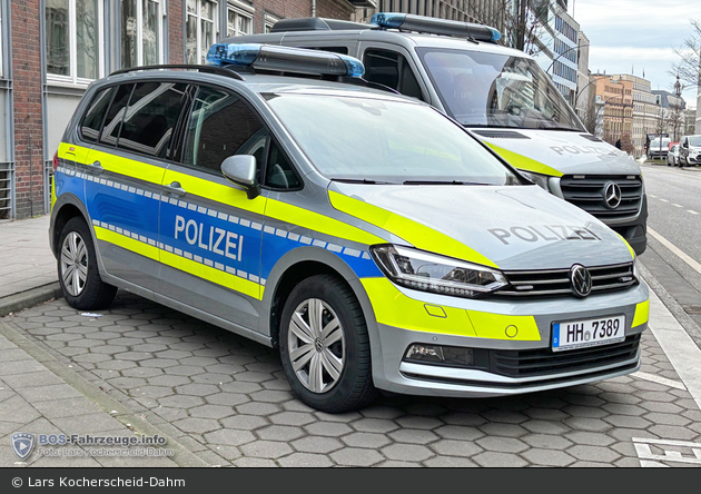 HH-7389 - VW Touran - FuStW