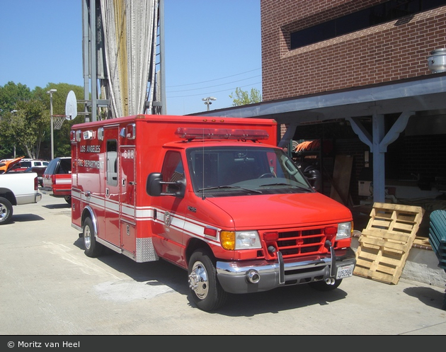 Los Angeles - Los Angeles Fire Department - Rescue Ambulance 688 (a.D.)