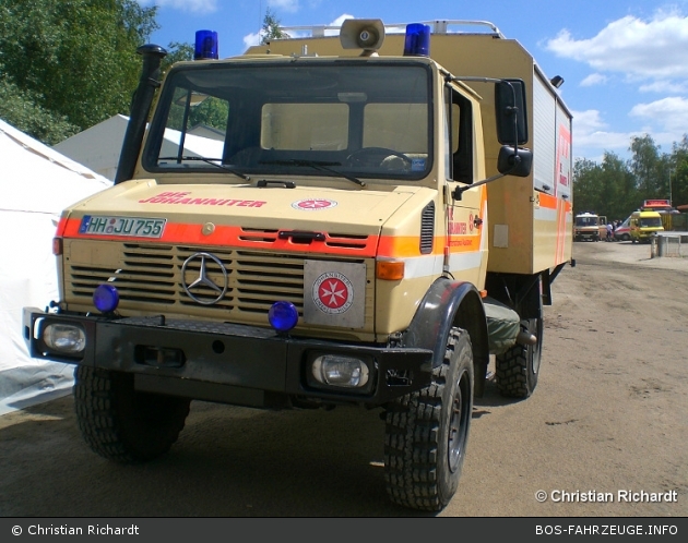 Akkon Hamburg AEZ Unimog (HH-JU 755) (alt)