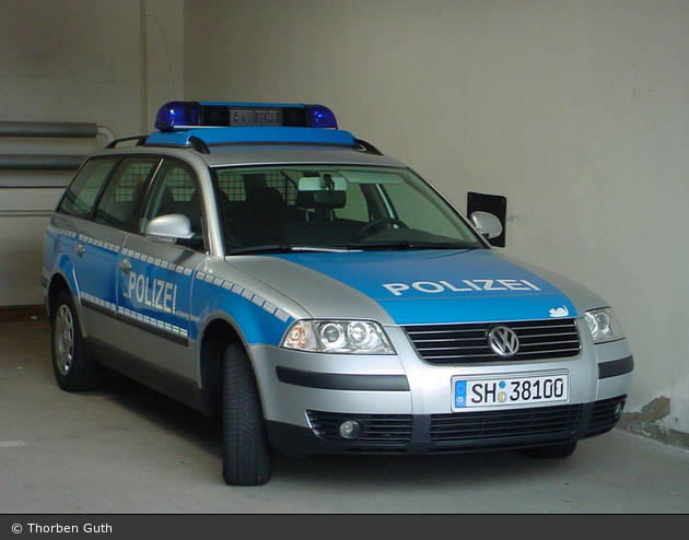 SH-38100 - VW Passat Variant - FuStW (a.D.)