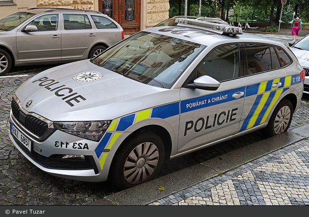 Praha - Policie - FuStW - 8AZ 6857