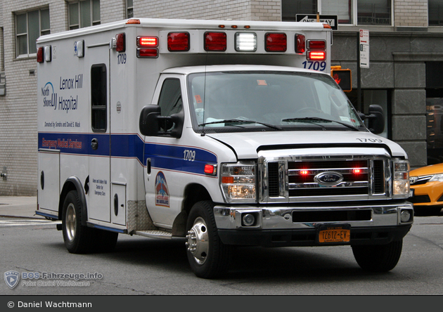NYC - Manhattan - Lenox Hill Hospital Emergency Medical Service - Ambulance 1709 - RTW