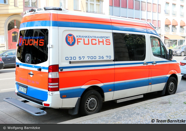 Krankentransport Fuchs - KTW (B-KF 7002)