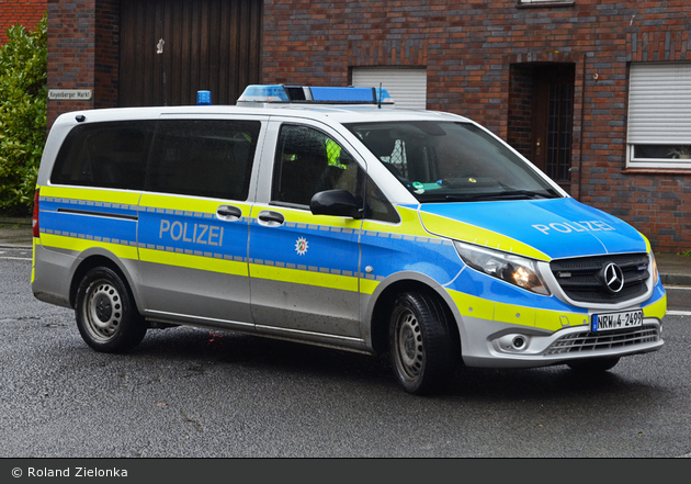 NRW4-2499 - MB Vito 116 CDI - FuStW