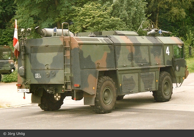 Kiel-Holtenau - Feuerwehr - FlKFZ 3000 (a.D.)