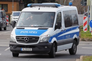 Wachen: THW OV Karlsruhe - BOS-Fahrzeuge - Einsatzfahrzeuge und Wachen  weltweit
