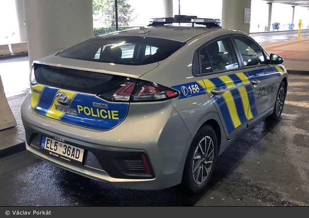 Praha - Policie - EL5 36AD - FuStW
