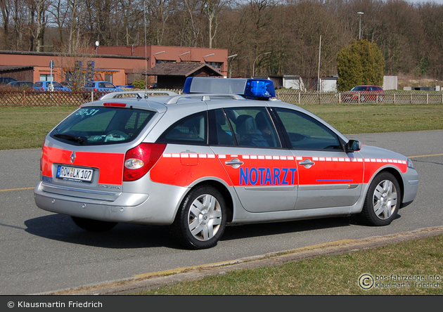 Rotkreuz Rotenburg 50/31 mit neuer Sondersignalanlage (a.D./4)