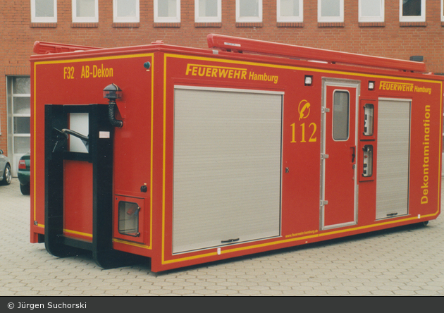 Florian Hamburg 32 AB-Dekon